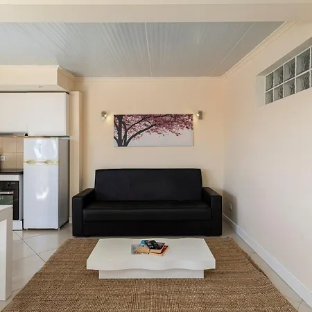 Apartment Budget Center B5